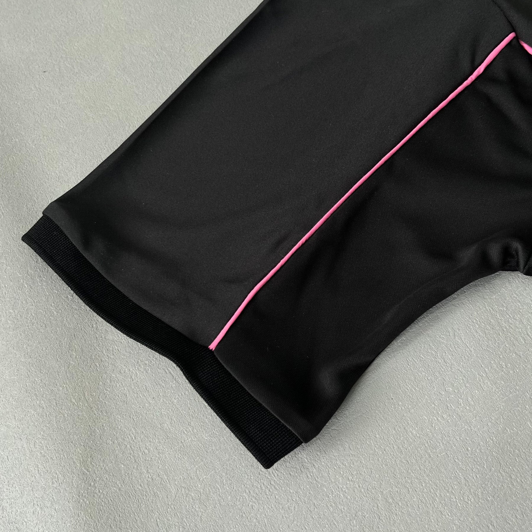 Corteiz Talismo Football Jersey Black/Pink