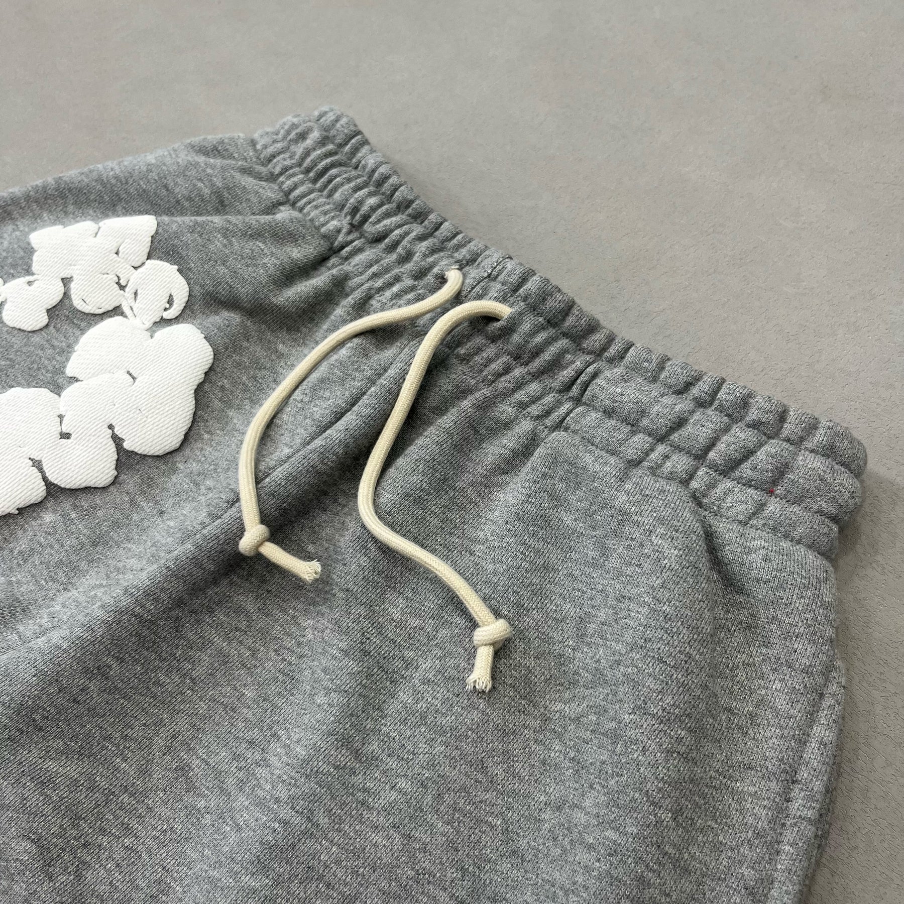 Calça Denim Tears The Cotton Wreath Grey
