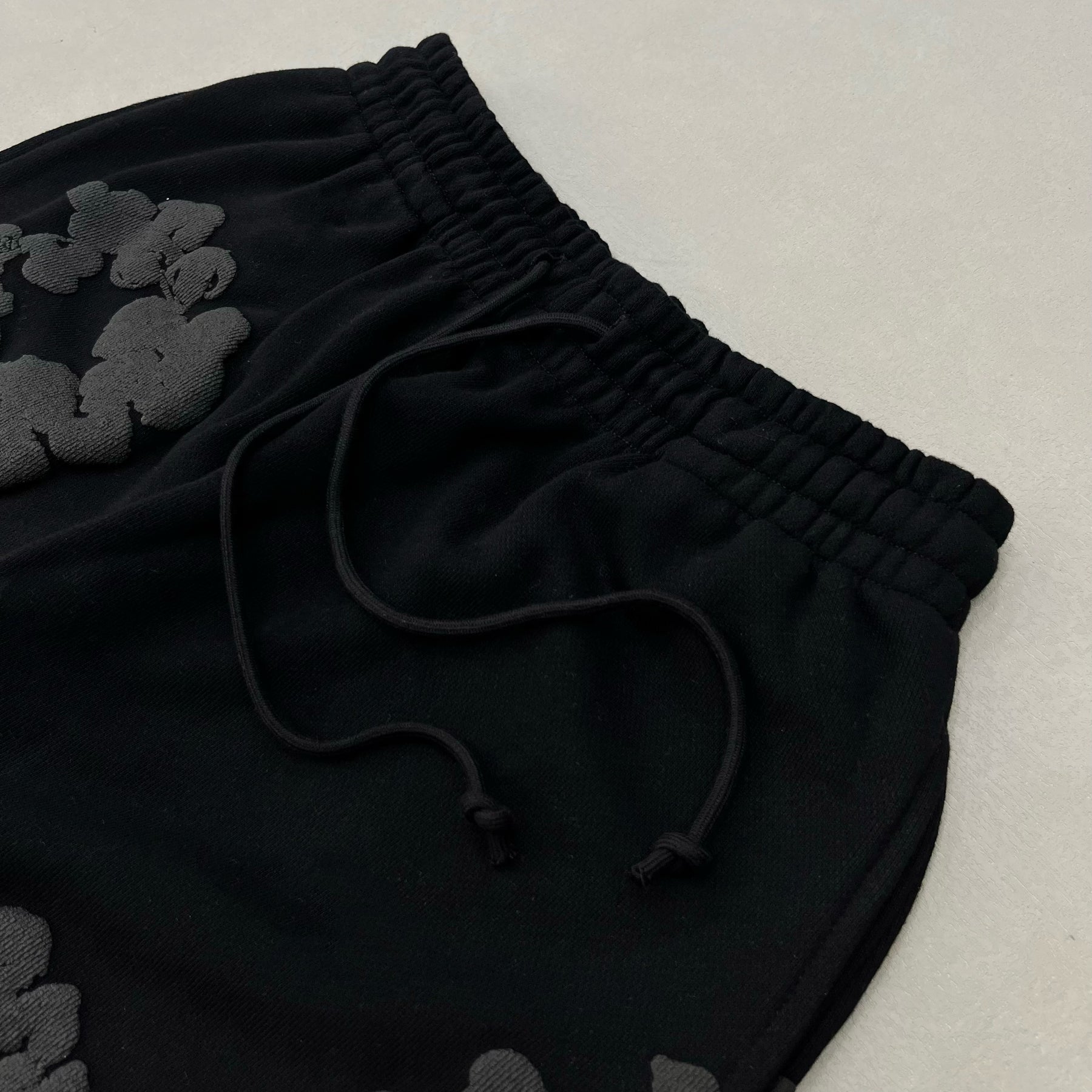 Calça Denim Tears The Cotton Wreath Black & Black