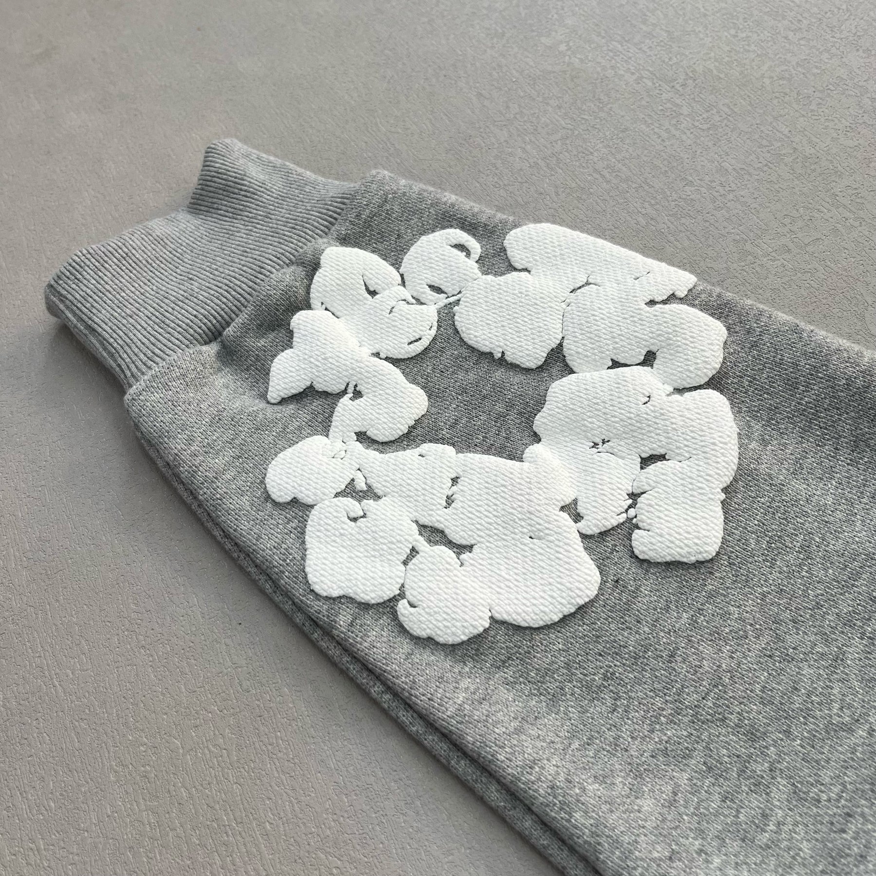Denim Tears The Cotton Wreath Grey
